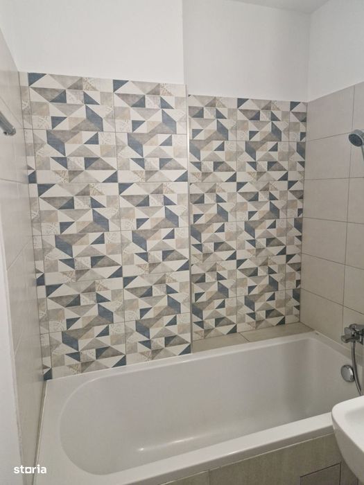 Vand ap. 2 camere + loc de parcare + boxa la ISHO