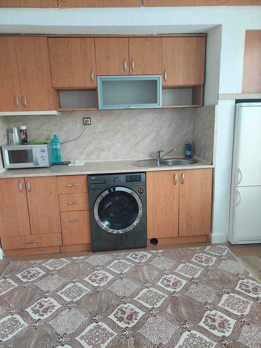 Дава се под наем Двустаен апартамент в Разград, Варош - 72 кв.м за 306 € - Снимка #1