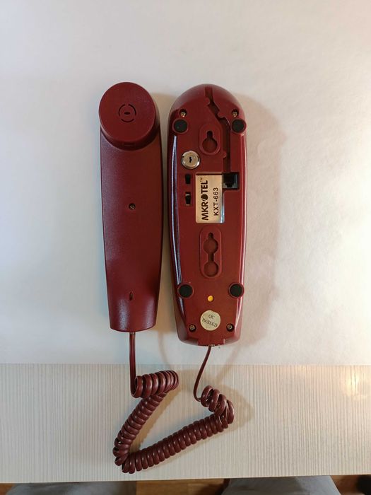 Проводные, настенные, стационарные телефоны.