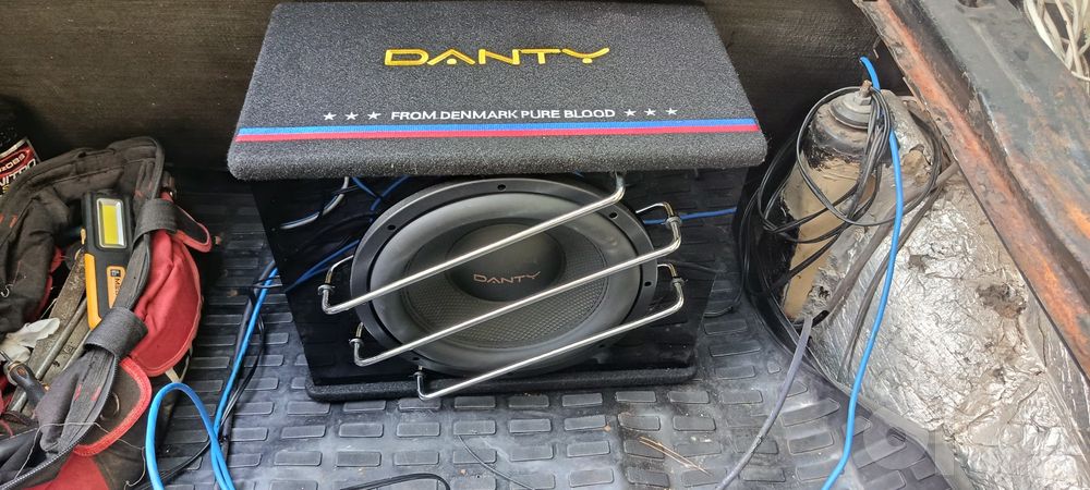 Активный сабвуфер Danty