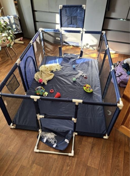 Манеж игровой.