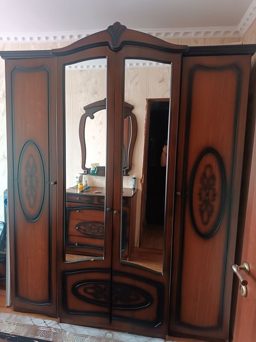 Спальный гарнитур