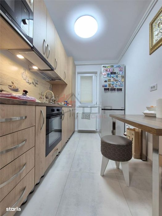 Apartament 3 camere Podu Ros