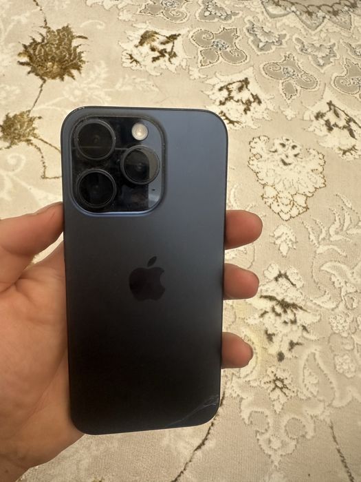 Iphone 15pro каропка док все есть