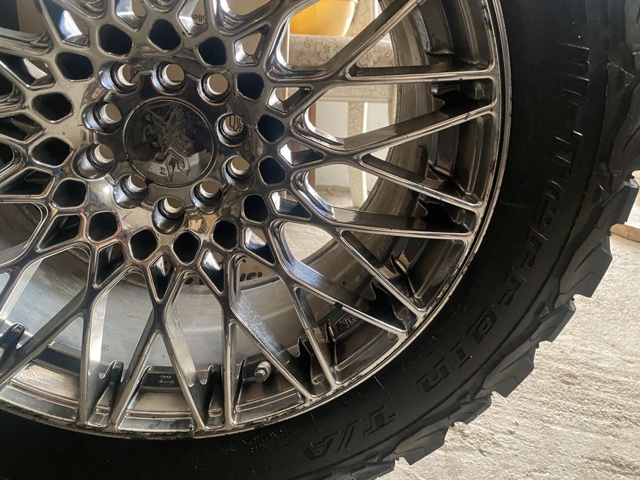 Шины Т/А в отличном состоянии