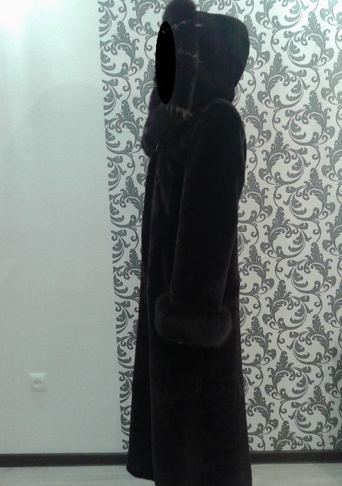 Продам шубу мутон новая