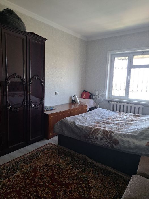 Продается 4-х комнатная  квартира, юнусабадский район.