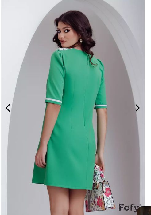 Rochie eleganta Fofy, mar M/38, croi in A verde tonic cu guler brodat