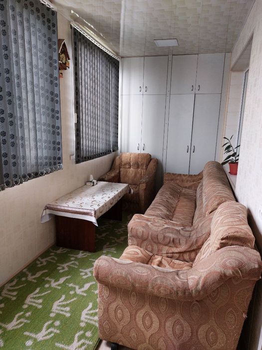 Dom sotiladi 3 xonali 77 serya