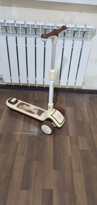 Продам самокат детский