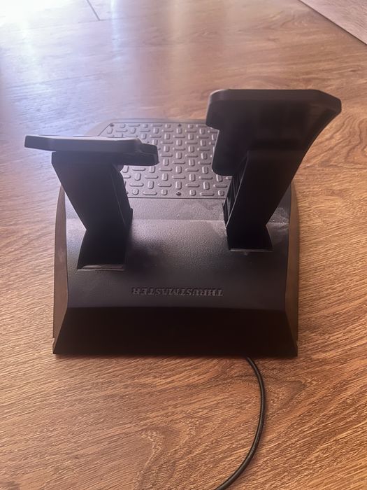 Волан Thrustmaster T80