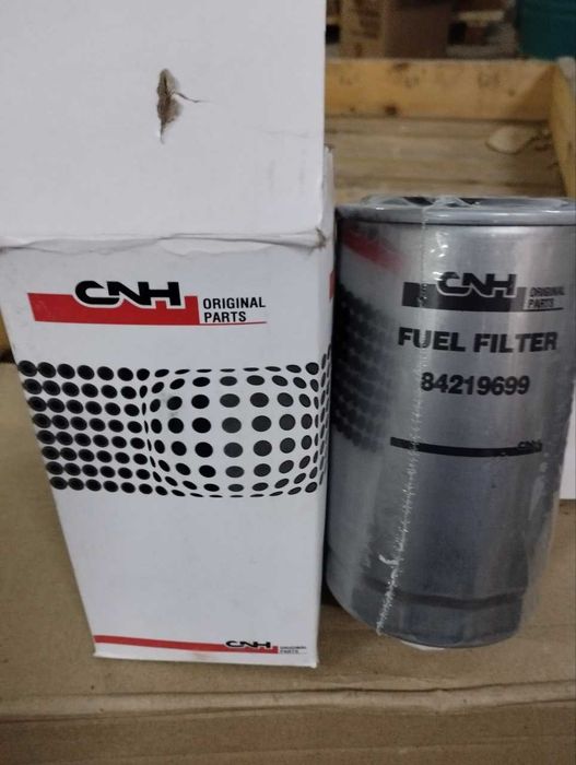 Фильтры на сельхотехнику разные и расходные материалы