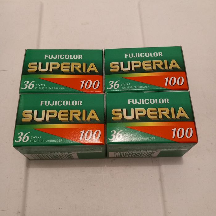 (Expirate) Lot 4 role film foto color 35mm Fujicolor Superia Super G