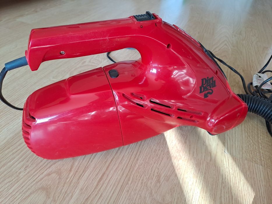 Ръчна прахосмукачка Dirt Devil Hardy