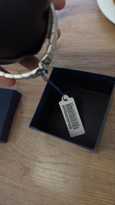 Продам новые часы