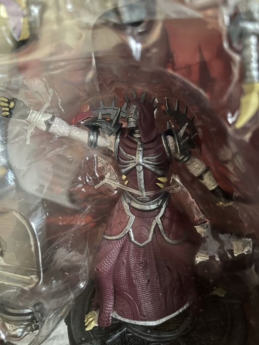 Undead Priest / Undead Warlock figure Warcraft