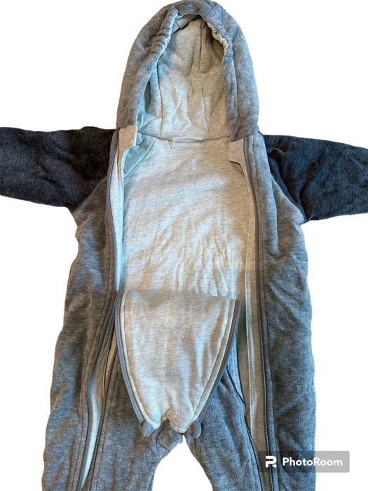 Продам детские комбинезоны