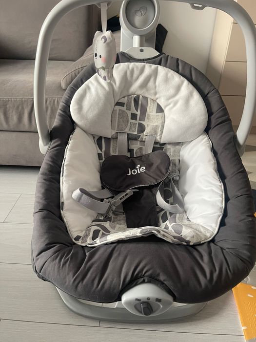 Leagăn electric bebe 2 în 1 Joie Serina, rotativ, vibrații, lumină