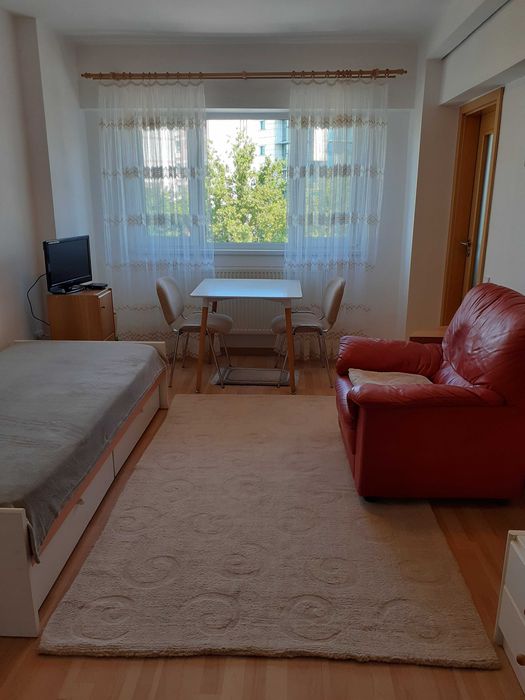 Schimb garsoniera cu apartament