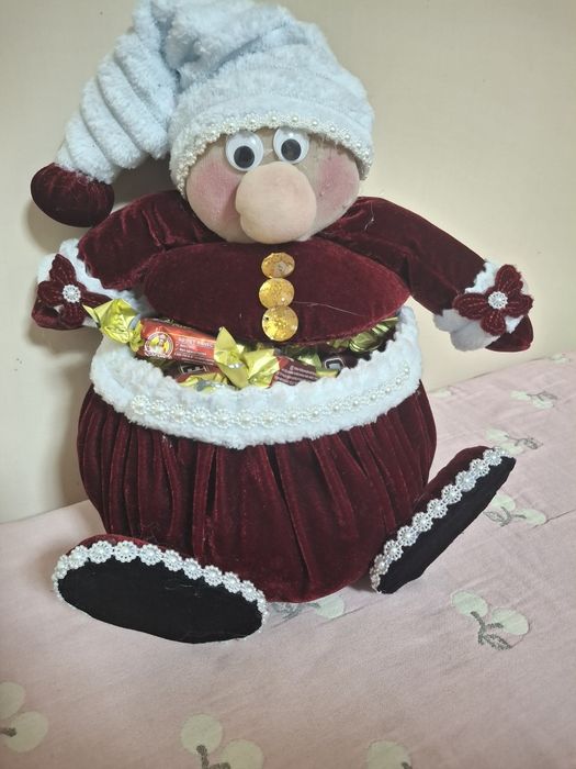 Гномики и конфетницы