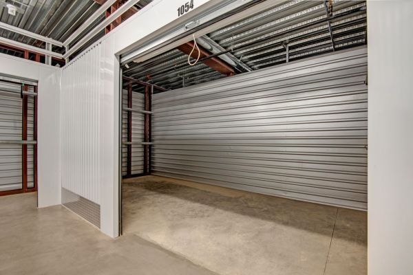 Нямаш склад за стоката? Мини складове под наем – Варна.