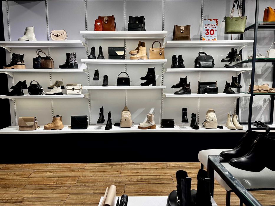 Готовая мебель для магазина обуви | Oyoq kiyim do'koni uchun mebel