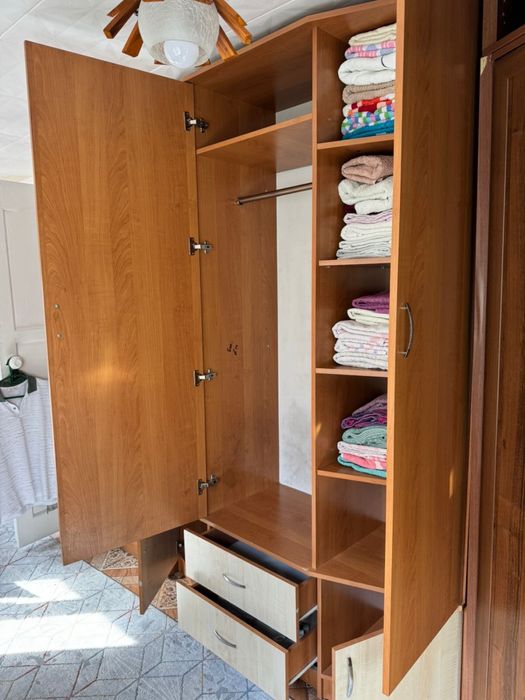 Продам шкаф, шифоньер