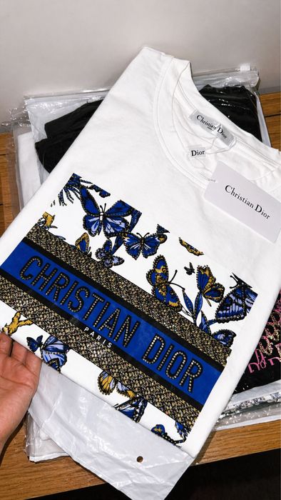 Футболки по 6490