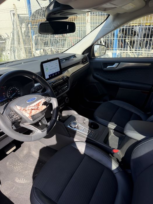 Ford Kuga 2021 PLUG IN HIBRID Titanium avariat / avariate