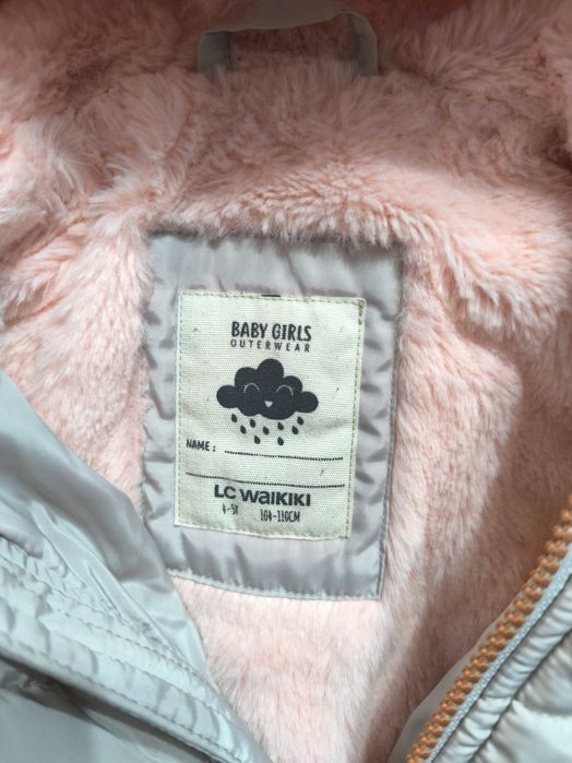 Куртка на девочку