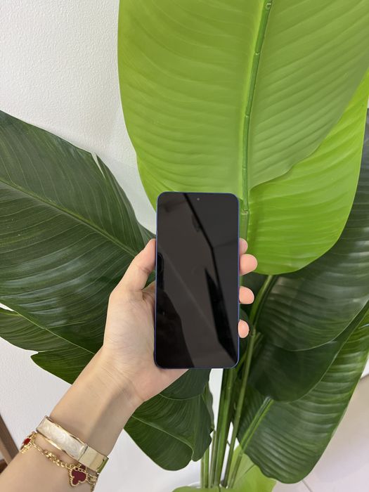 Samsung S25 в идеальном состоянии