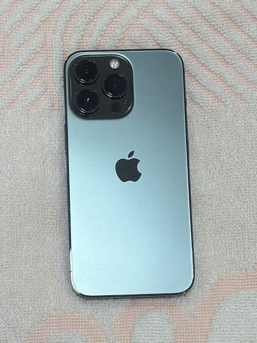 iPhone 13 про 128 Гб перфектен