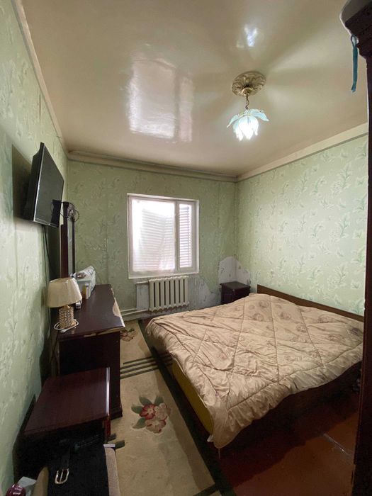 Срочно продается 3-х комн квартира Куйлюк массив-5, 3/5/5