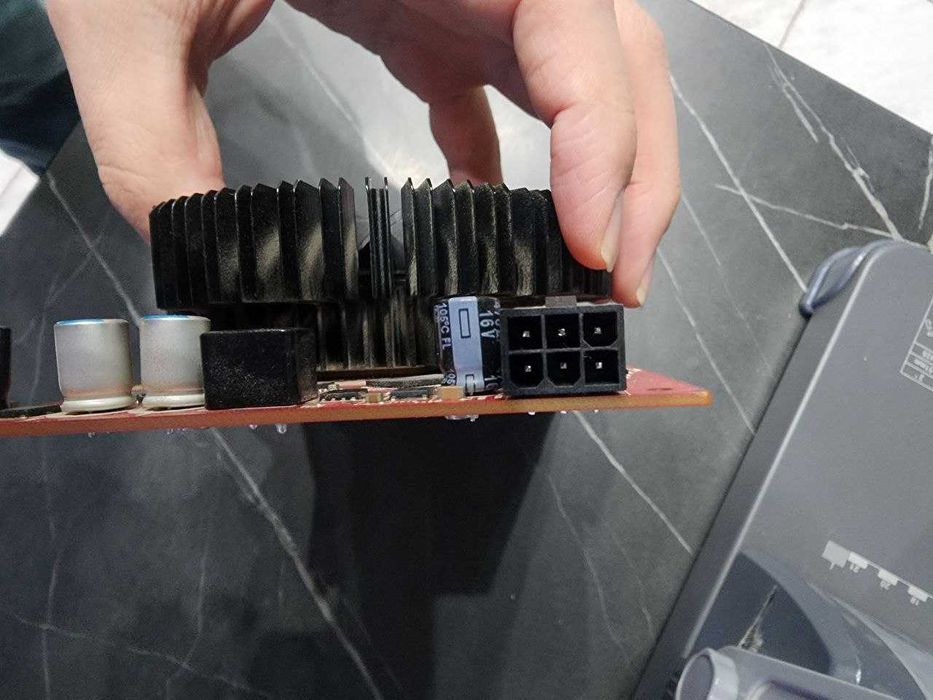 Видеокарта GTS 250 1GB 256 Bit 6pin Hdmi