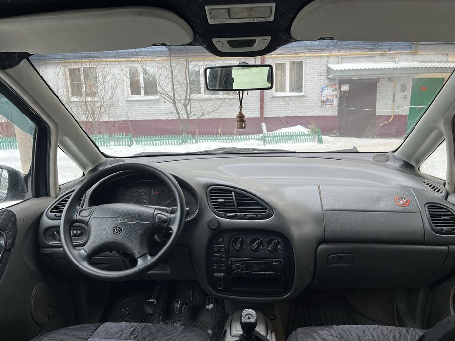 Продам Volkswagen Sharan.