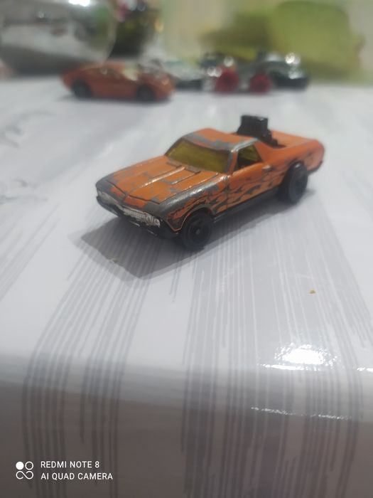 Hot wheels машинка