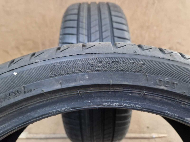 2 Bridgestone R19 225/40 нови летни гуми DOT1224