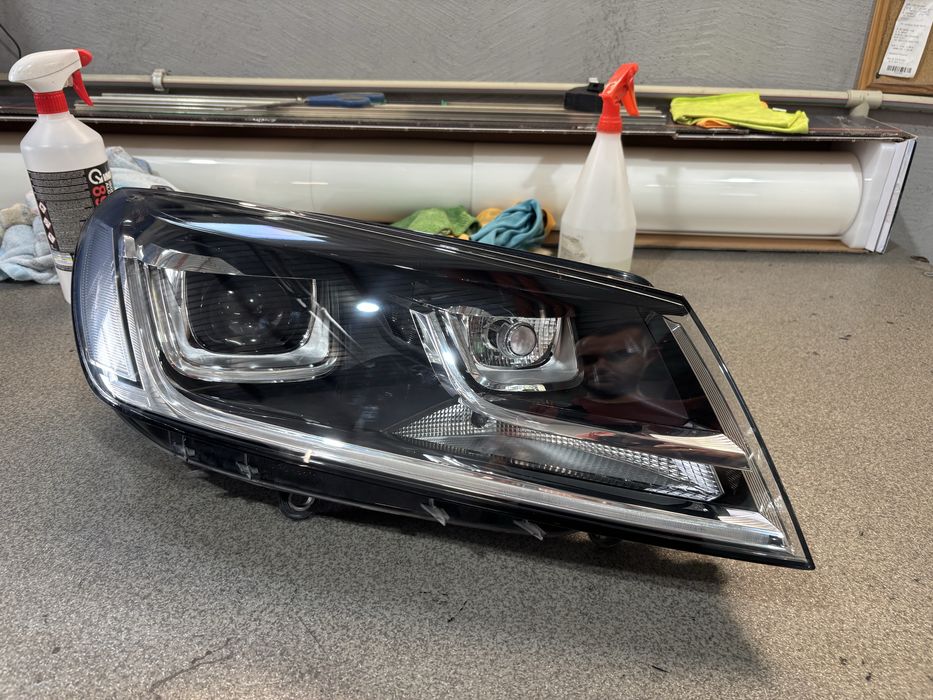 Far farove VW Tuareg 7P facelift фар фарове фолксваген туарег