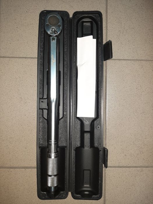 Ключ динаметрический щелчковый