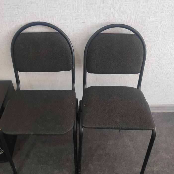 Продам кресло и стулья