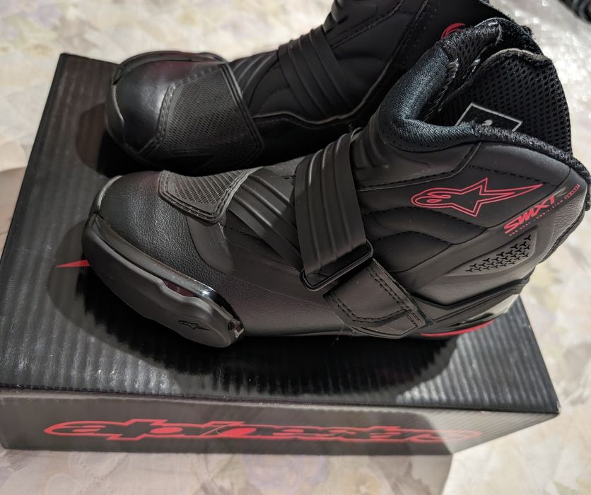 Мото дамски боти STELLA SMX-1 R V2 VN BLACK DIVA PINK, номер 37