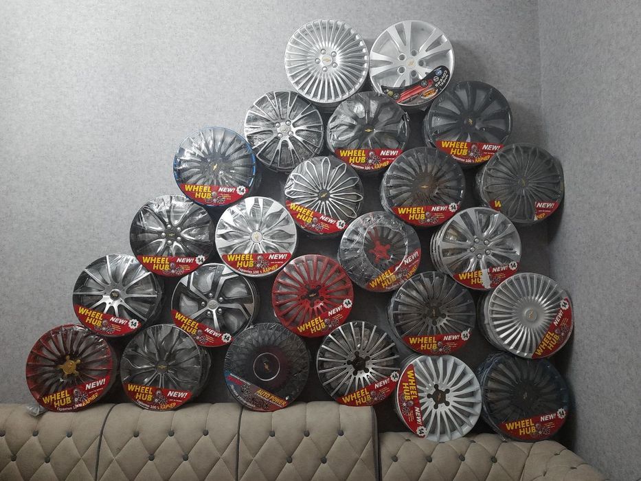 Колпаки на машины автомобили любых марок с размером диска 12/13/14/15.