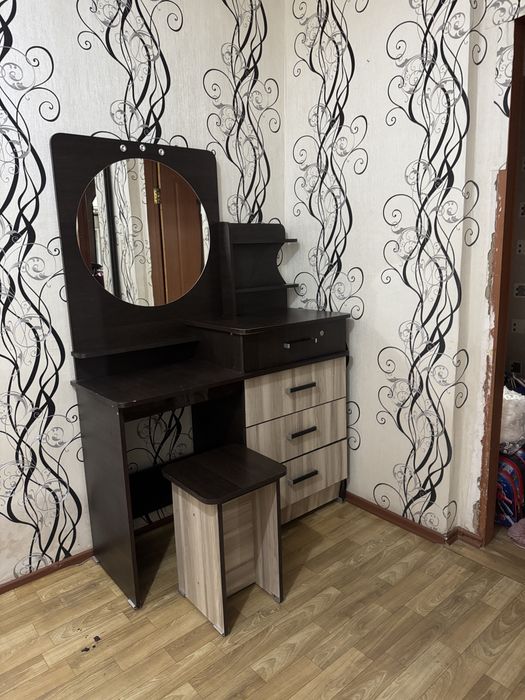 ПРОДАЕТСЯ мебель для спальни