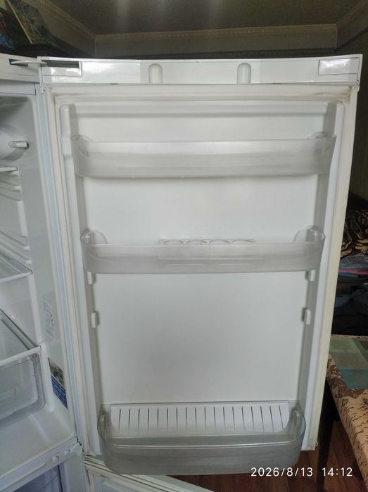 продам холодильник  INDESIT