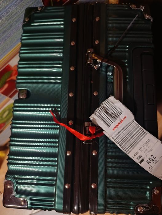 Чемодан 20л алюминиевый 22000 торг