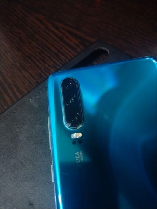 Смартфон HUAWEI P30