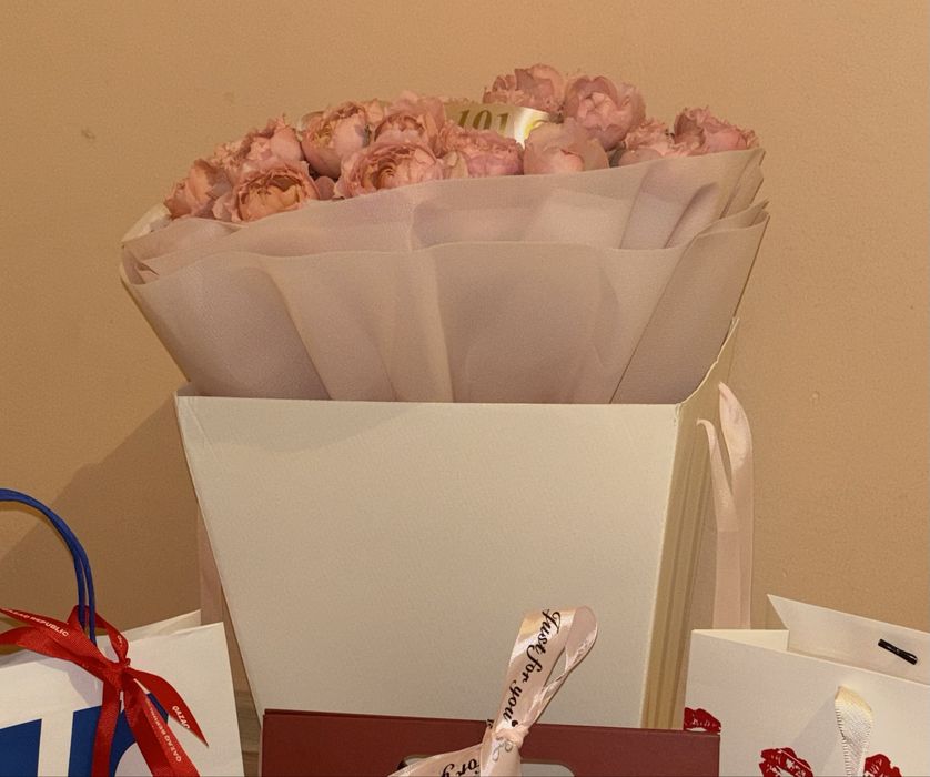 Пионы свежие букет 20к