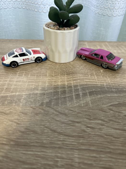 Mașinuțe vintage hot wheels