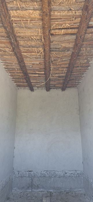 Romitan tumanida joylashgan 15 sotixli hovli tezda sotiladi.