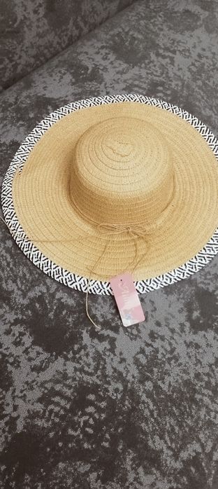 Шляпа новая 500 тг.